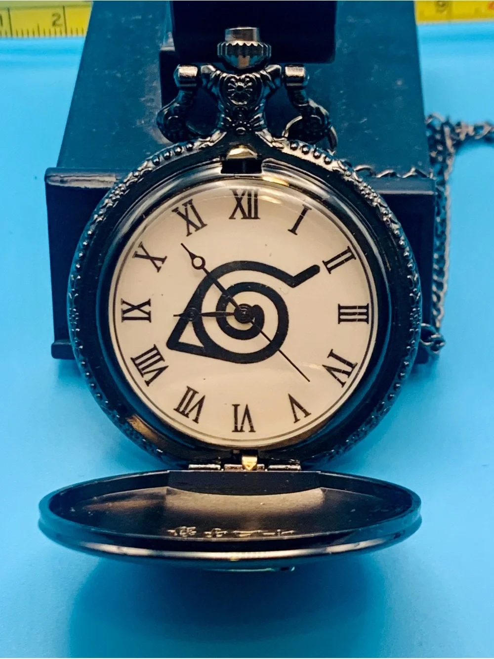 NARUTO HIDDEN LEAF VILLAGE Quartz Pocket Watch With Chain Working New Battery
